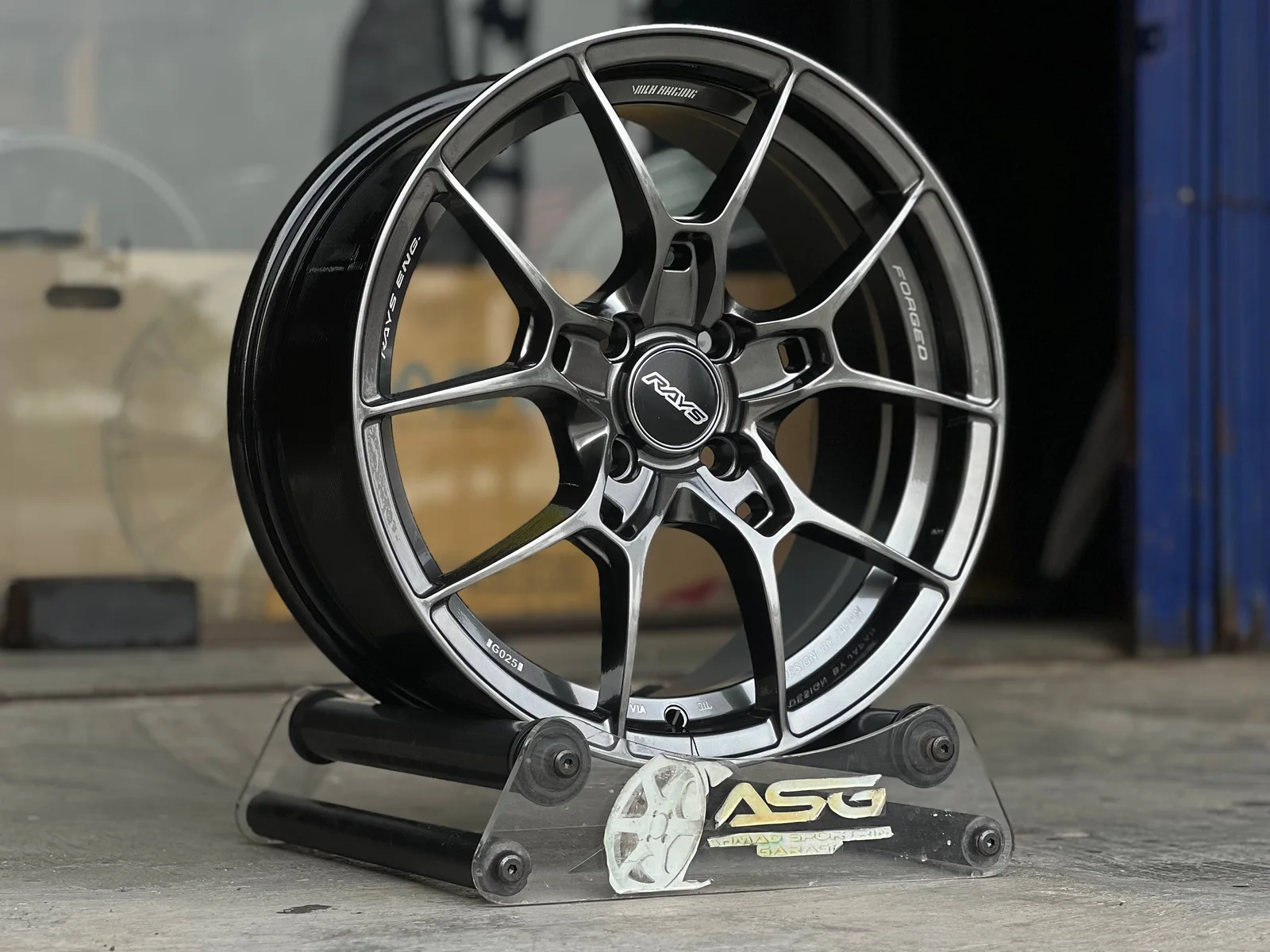 ASG 16-inch RAYS forged rim
